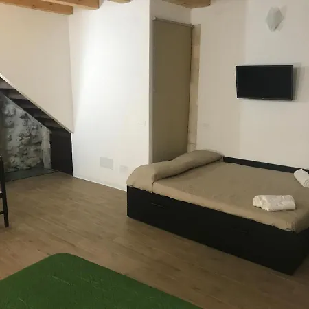 Decadracma Guest house