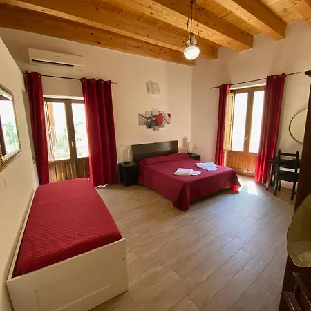 Guest house Decadracma