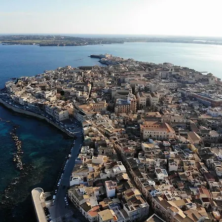 Πανσιόν Decadracma 4*